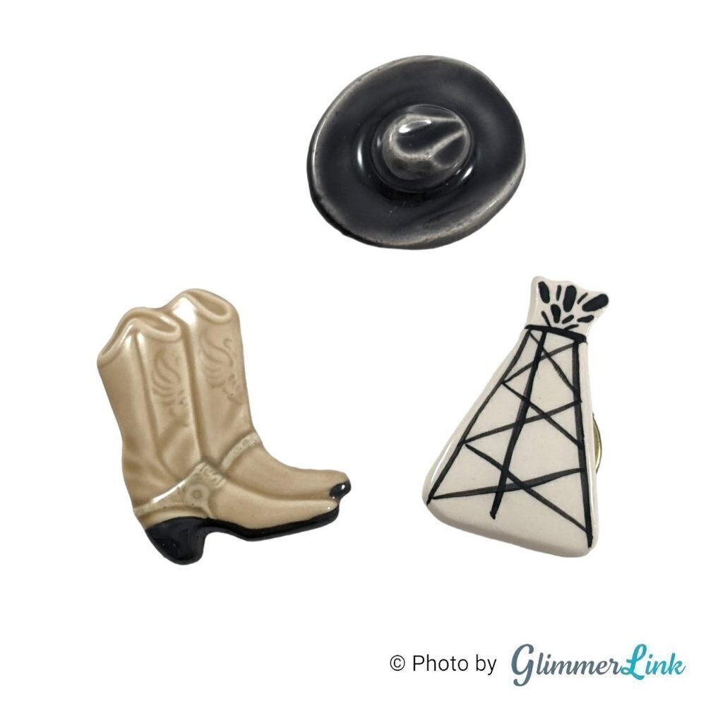 Vintage Ceramic Western Cattleman Hat Oil Well & Cowboy Boots Button Covers